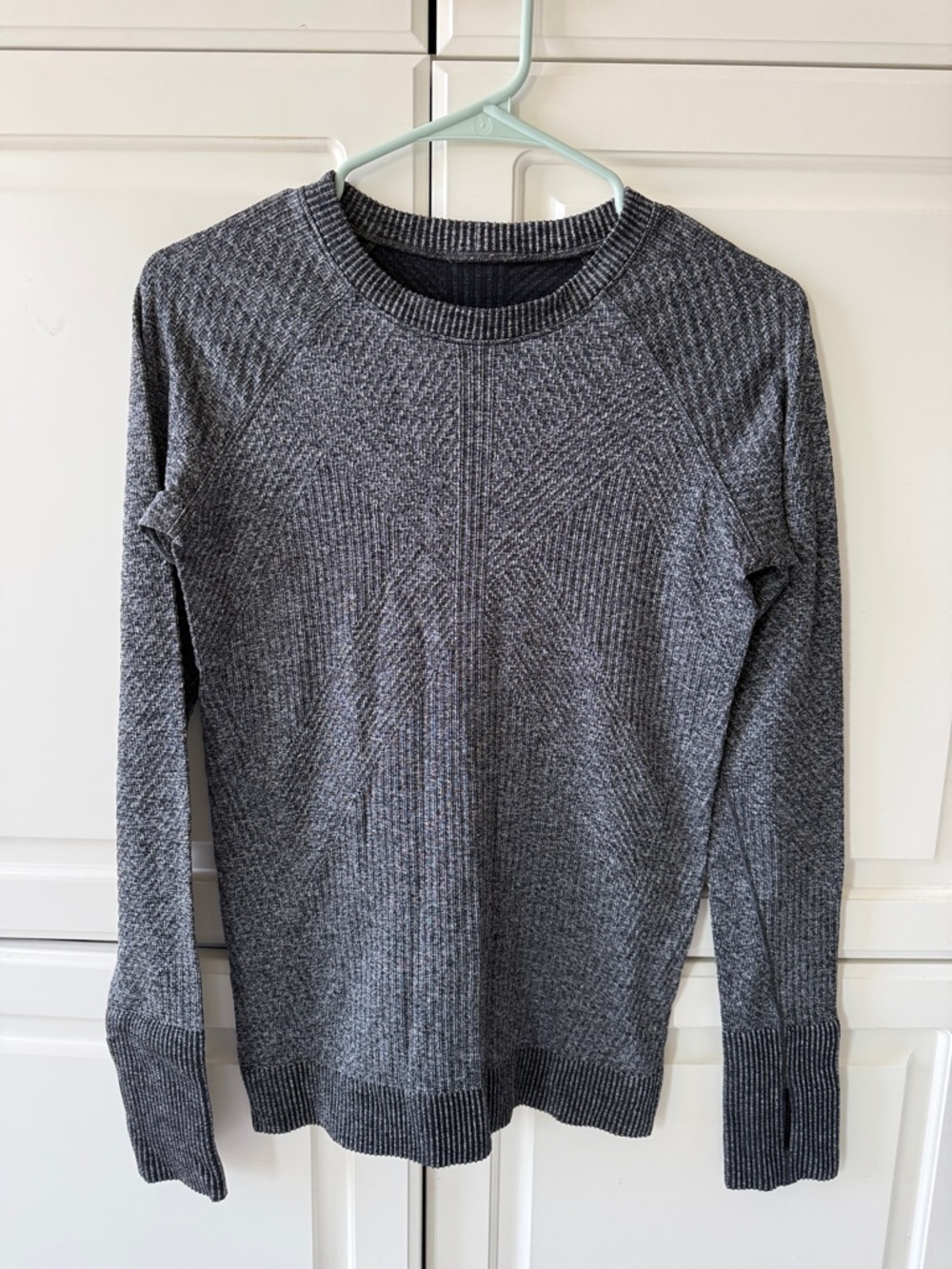 Lululemon  athletica rest less pullover heather gray size 8